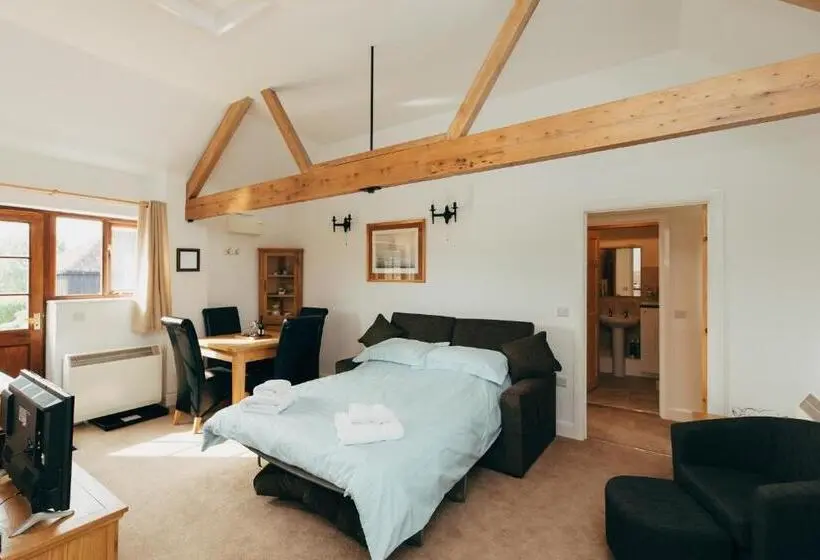 キャビン, Luccombe Farm Holiday Cottages