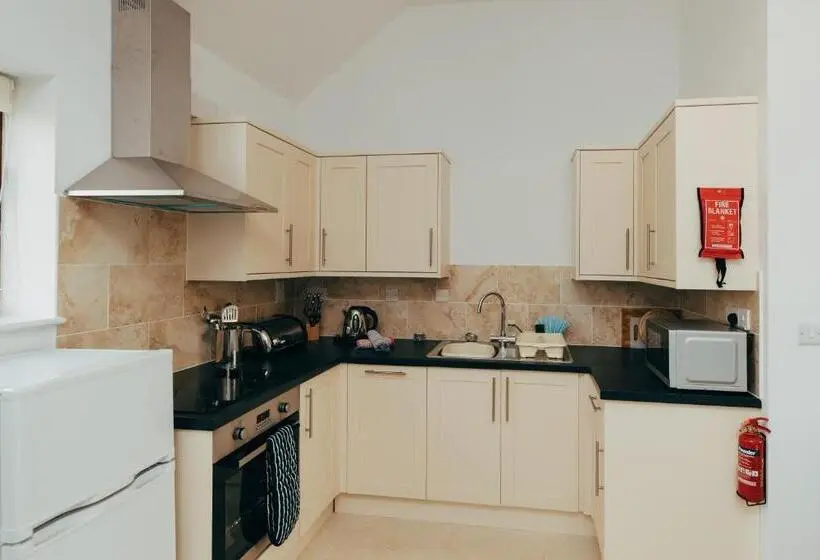 キャビン, Luccombe Farm Holiday Cottages