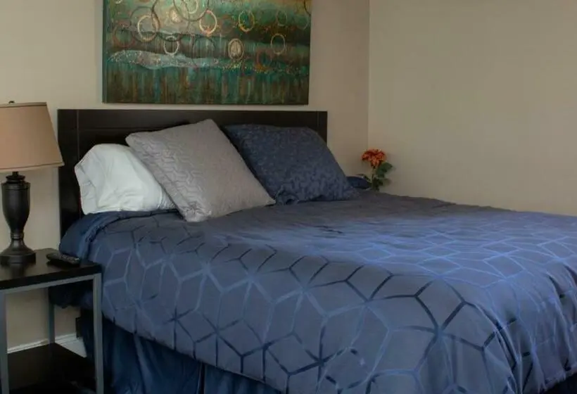 キングサイズベッドのスタンダードルーム, Mark Iii, Inn & Suites
