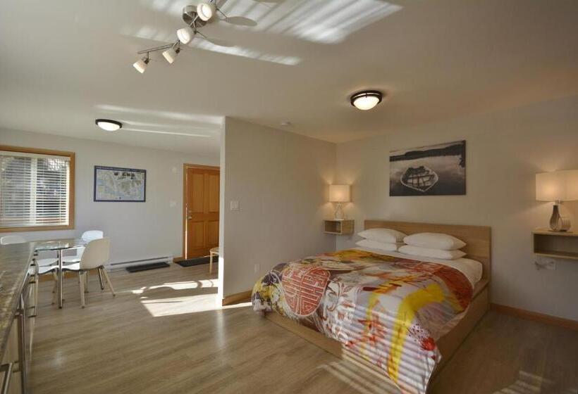 带海景的标准工作室, Pender Harbour Resort & Marina