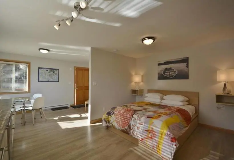 海の見えるスタンダードスタジオ, Pender Harbour Resort & Marina