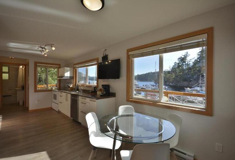 带海景的标准工作室, Pender Harbour Resort & Marina