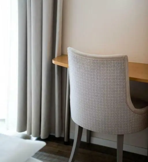 Standard Single Room, Restaurant Gollner