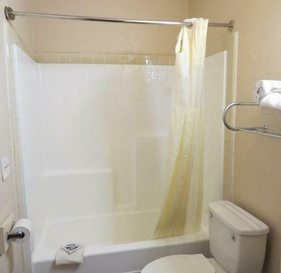 Номер Стандарт 2 Двуспальные Кровати, Executive Inn Laguna Vista