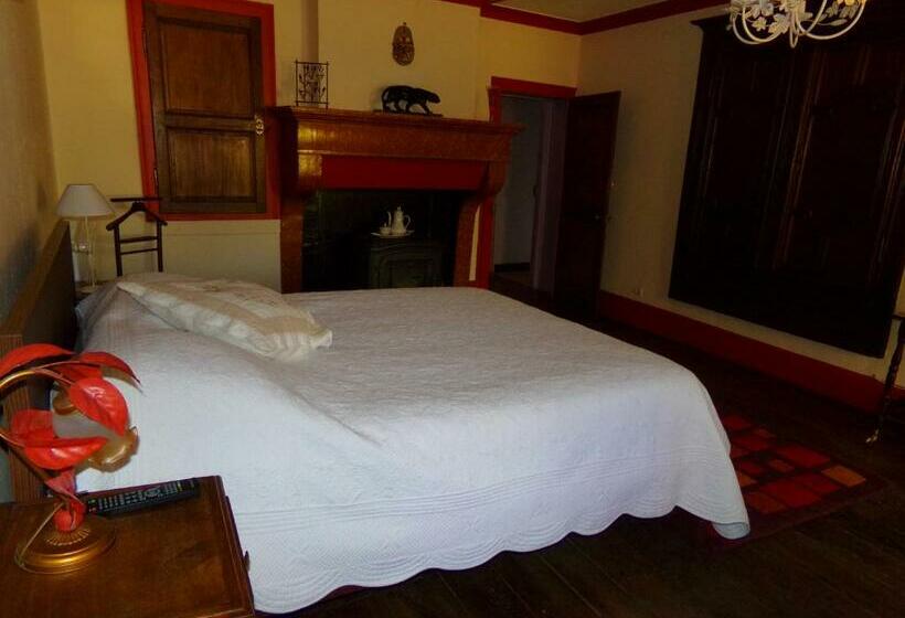 غرفة قياسية, Chez Monique