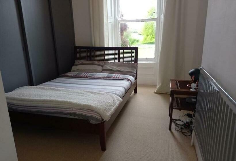 ガーデンビュースイート, Gardenvale Manor House B&b