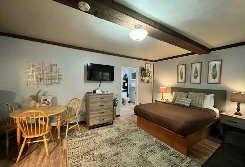 バルコニー付スイート, Redwoods River Resort & Campground