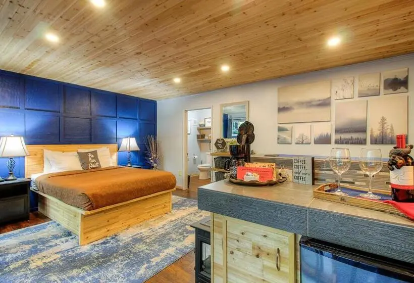 デラックススイート, Redwoods River Resort & Campground