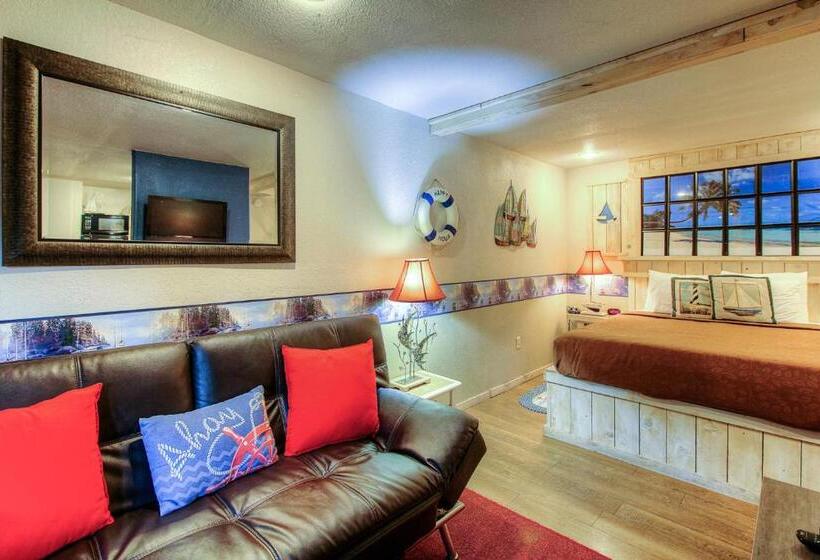 디럭스 스위트, Redwoods River Resort & Campground