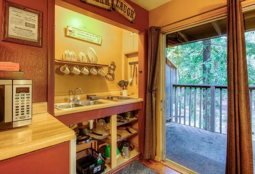 スイート(家族用), Redwoods River Resort & Campground