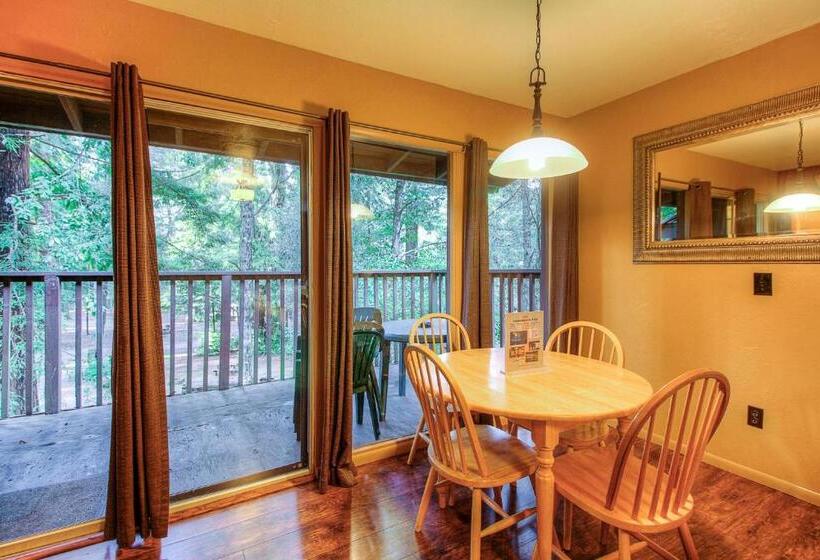 패밀리 스위트, Redwoods River Resort & Campground