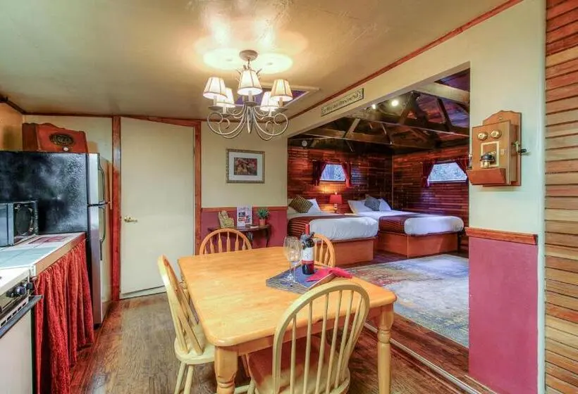 1ベッドルームハウス, Redwoods River Resort & Campground