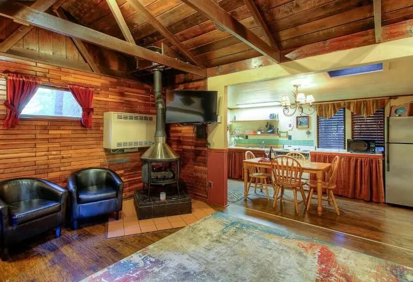 1ベッドルームハウス, Redwoods River Resort & Campground