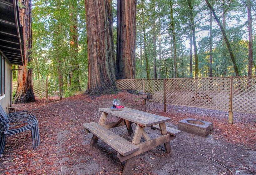 침실 1개 주택, Redwoods River Resort & Campground