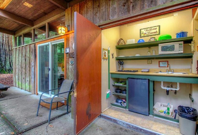 Бунгало Стандарт, Redwoods River Resort & Campground