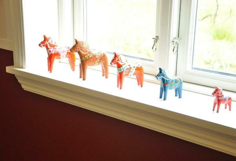 Семейный Номер, Kröken