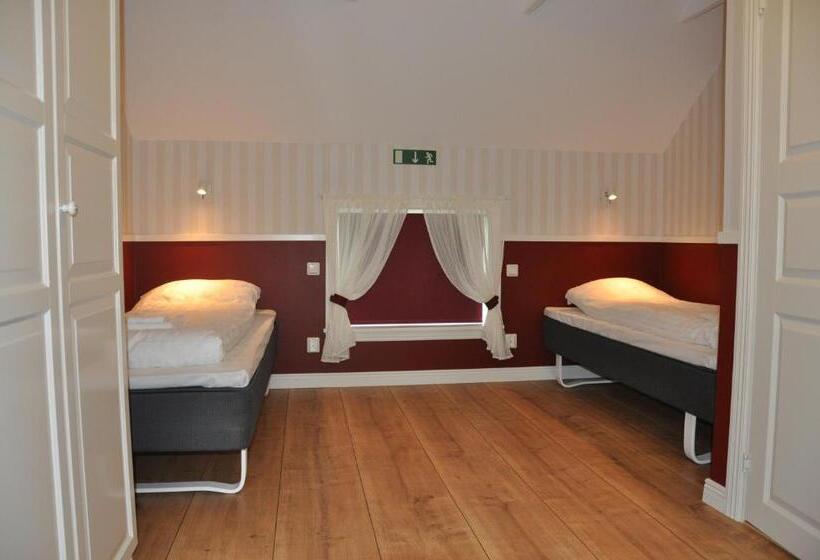 Семейный Номер, Kröken