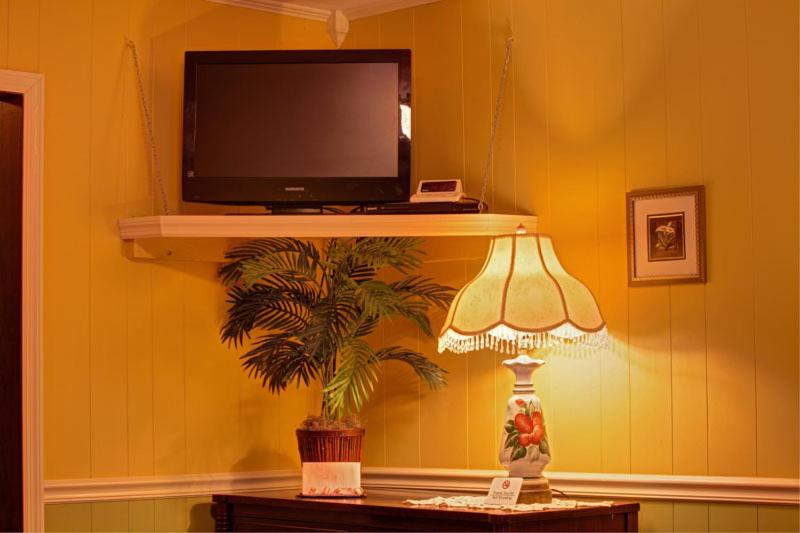 디럭스 스튜디오, Starlite Motel & Suites