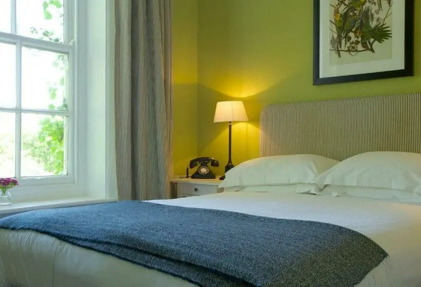 スタンダードルーム, The Manor At Sway – Hotel, Restaurant And Gardens