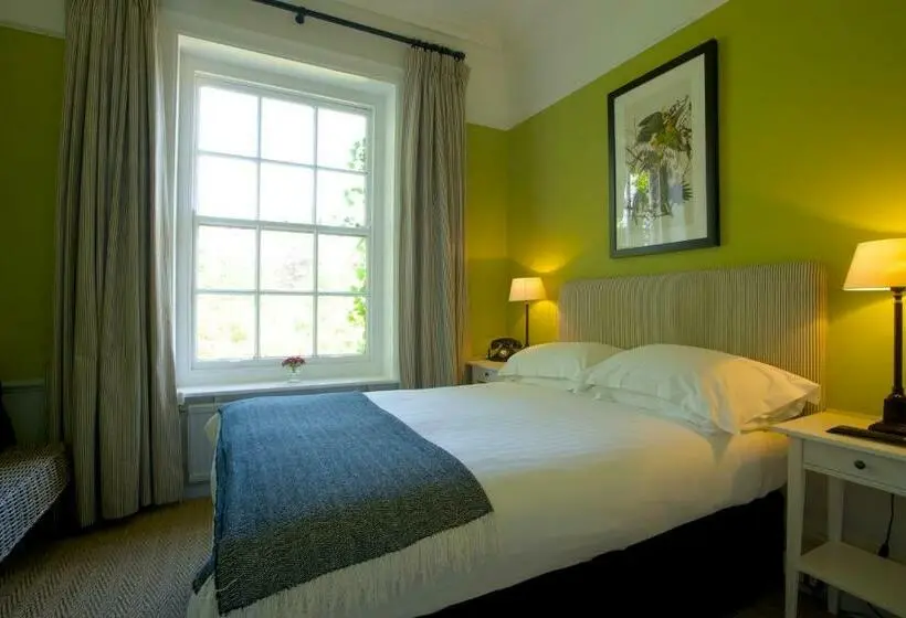 スタンダードルーム, The Manor At Sway – Hotel, Restaurant And Gardens
