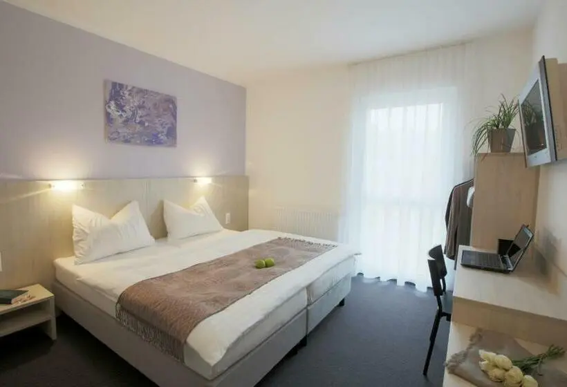 Standard-huone, Topmotel