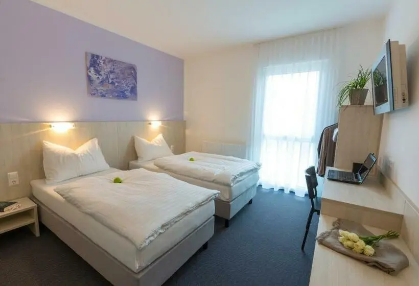 Standard-huone, Topmotel