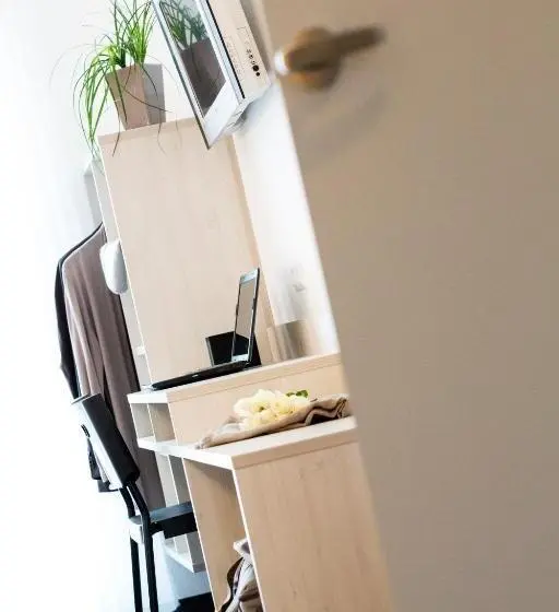 Standard Kolmen Hengen Huone, Topmotel