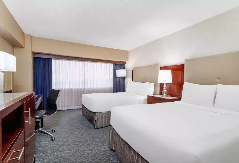 اتاق استاندارد با 2 تخت دوبل, Crowne Plaza Hotel Los Angeles Harbor, An Ihg