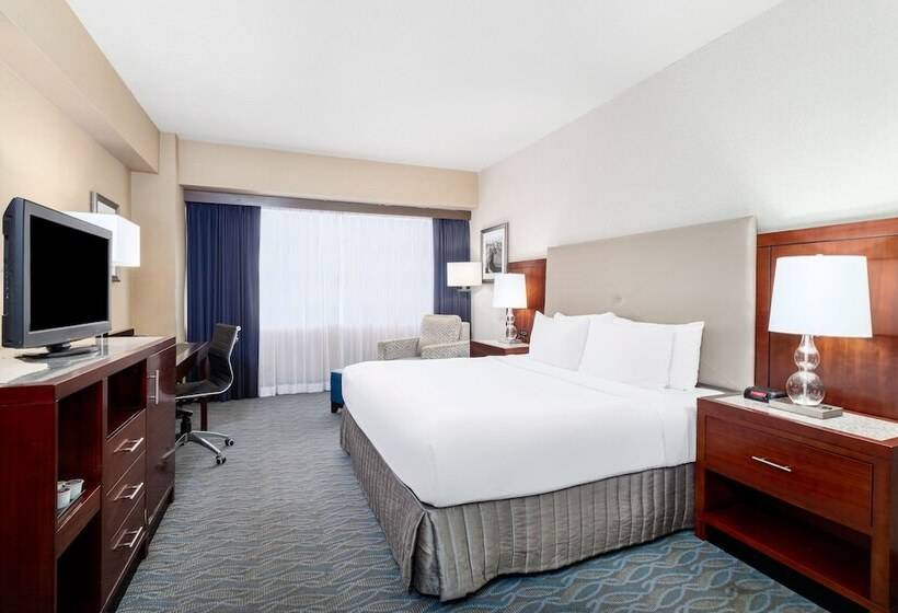 غرفة قياسية لذوى الاحتياجات الخاصة, Crowne Plaza Hotel Los Angeles Harbor, An Ihg