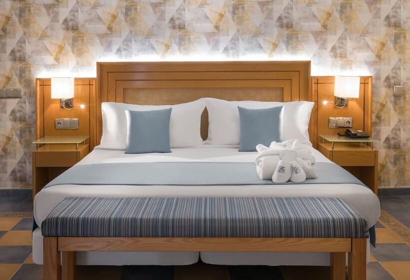 סוויטת ג'וניור נוף לים, Elba Sara Beach & Golf Resort