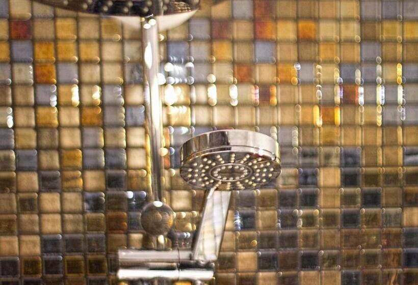 غرفة عائلية, Garryvoe