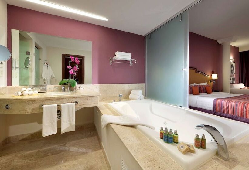 جناح جونيور عائلى, Grand Palladium Vallarta Resort & Spa - All Inclusive