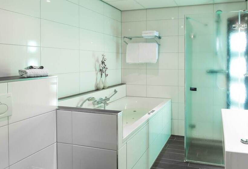 חדר סופריור, Greenside Texel