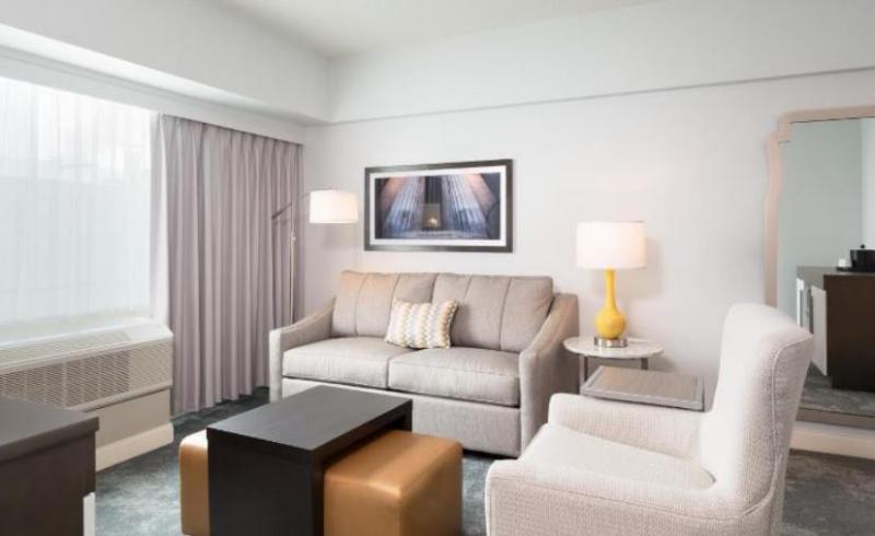 스위트 킹사이즈 침대, Hampton Inn Philadelphia Center Cityconvention Center