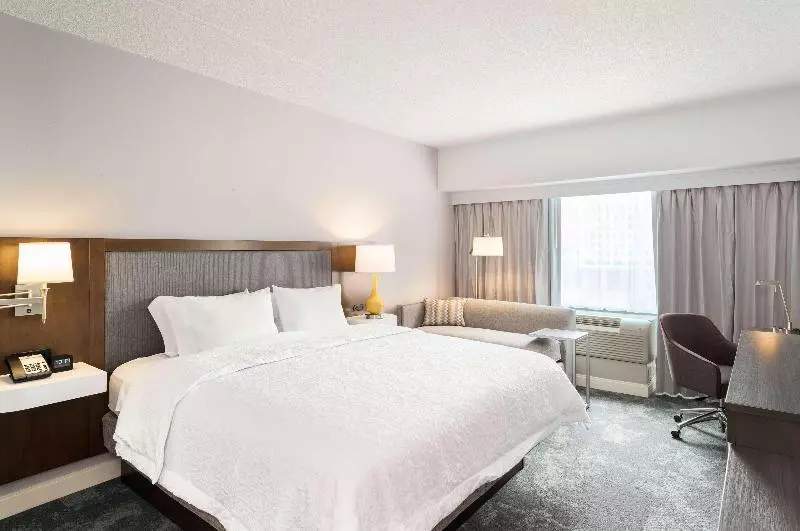 キングサイズベッドのスタンダードルーム, Hampton Inn Philadelphia Center Cityconvention Center