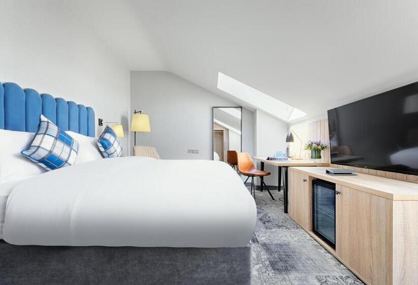 带大床的标准间, Harbour