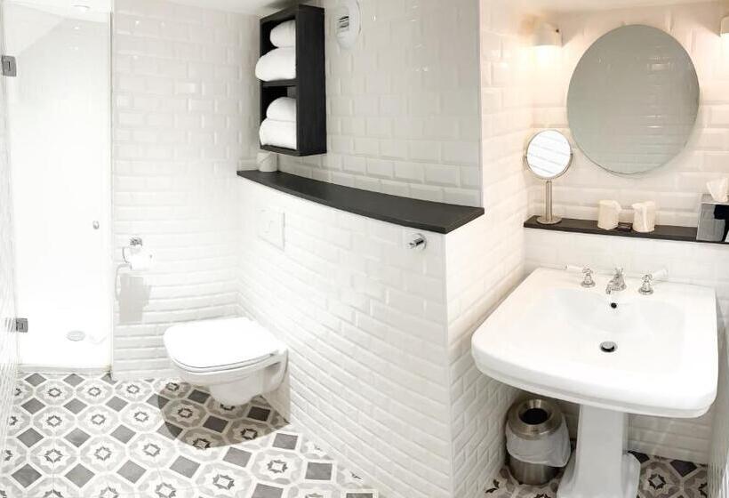 استودیوی استاندارد, Litteraire Marcel Ayme, Bw Premier Collection