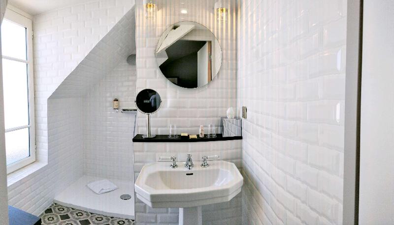 اتاق استاندارد, Litteraire Marcel Ayme, Bw Premier Collection