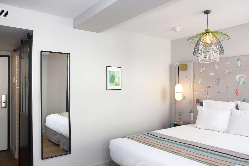 اتاق کلاسیک, Litteraire Marcel Ayme, Bw Premier Collection