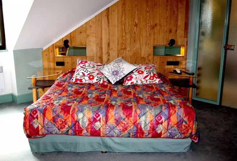 スタンダードルーム, Logis Auberge Du Barrez