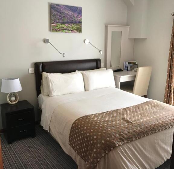 エコノミーシングルルーム, Mulcahys