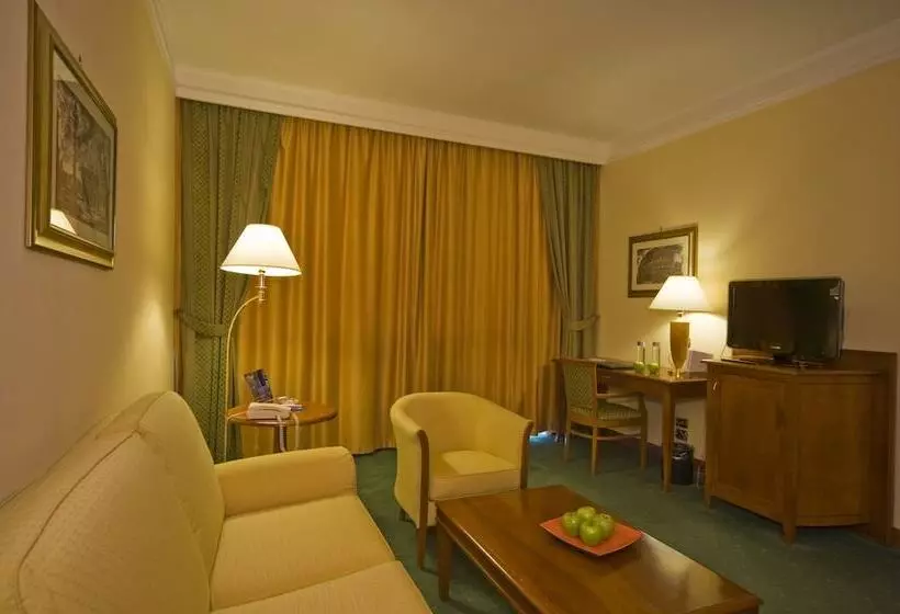 سوییت جونیور, Roma Aurelia Antica