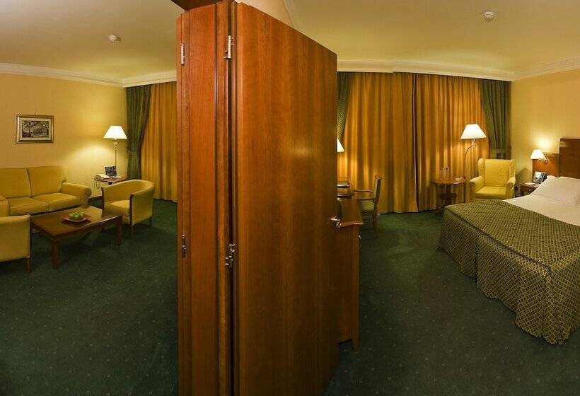 سوییت جونیور, Roma Aurelia Antica