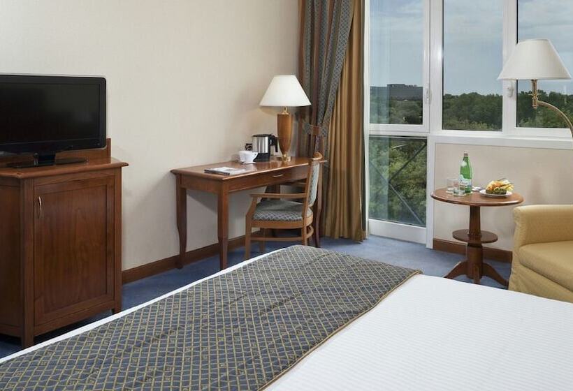 اتاق استاندارد سه نفره, Roma Aurelia Antica