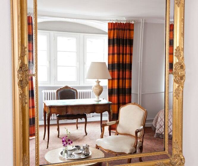 可观景的小型套房, Suisse