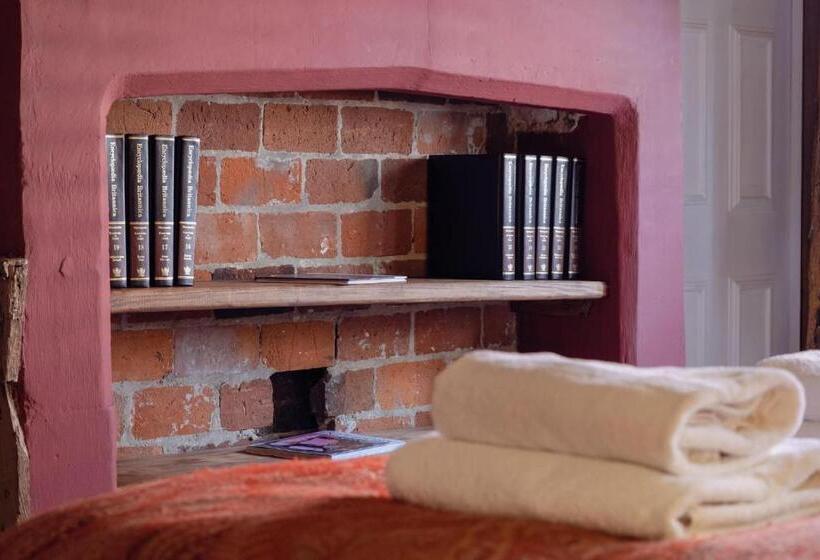 חדר סטנדרט, Chapter House