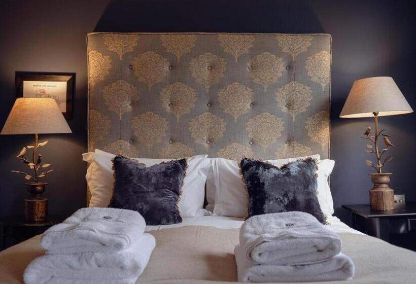 חדר בסיסי, Chapter House