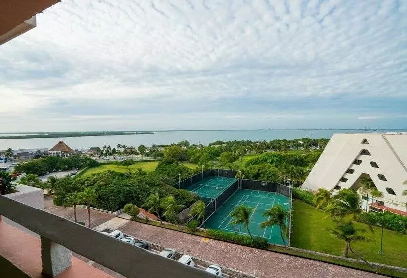 レイクビューデラックスルーム, Wyndham Grand Cancun All Inclusive Resort & Villas