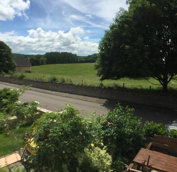 高级大房间, The Keepers Arms