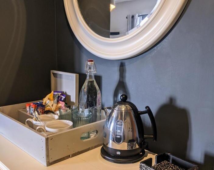 高级大房间, The Keepers Arms